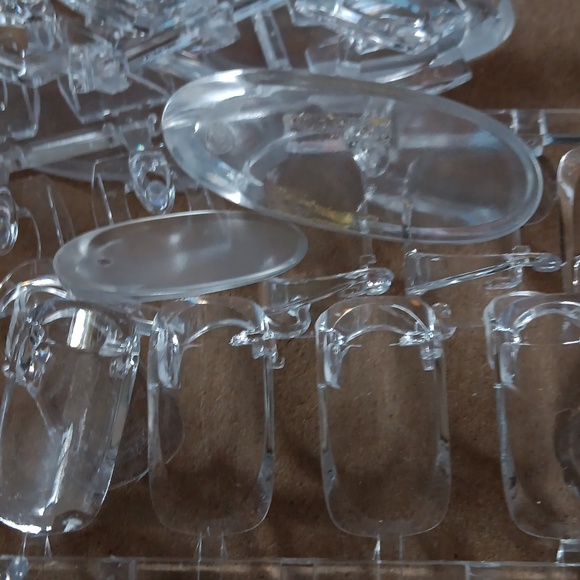 Command plastic hooks - Picture 5 of 10